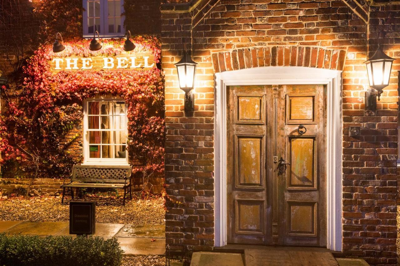 The Brisley Bell Hotel Exterior photo